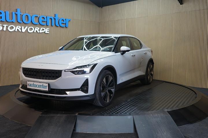 Hvid Polestar 2 fra 2023