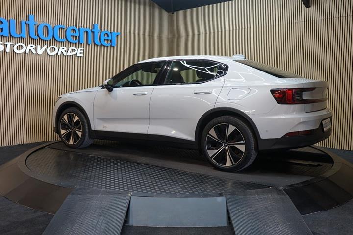 Hvid Polestar 2 fra 2023