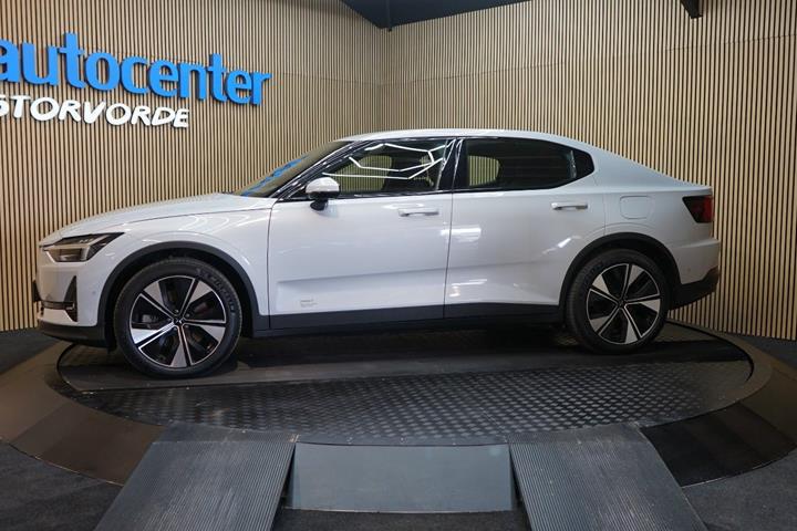 Hvid Polestar 2 fra 2023