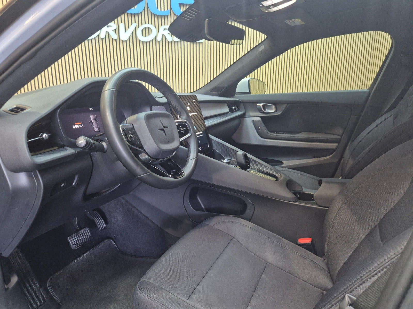 Hvid Polestar 2 fra 2023