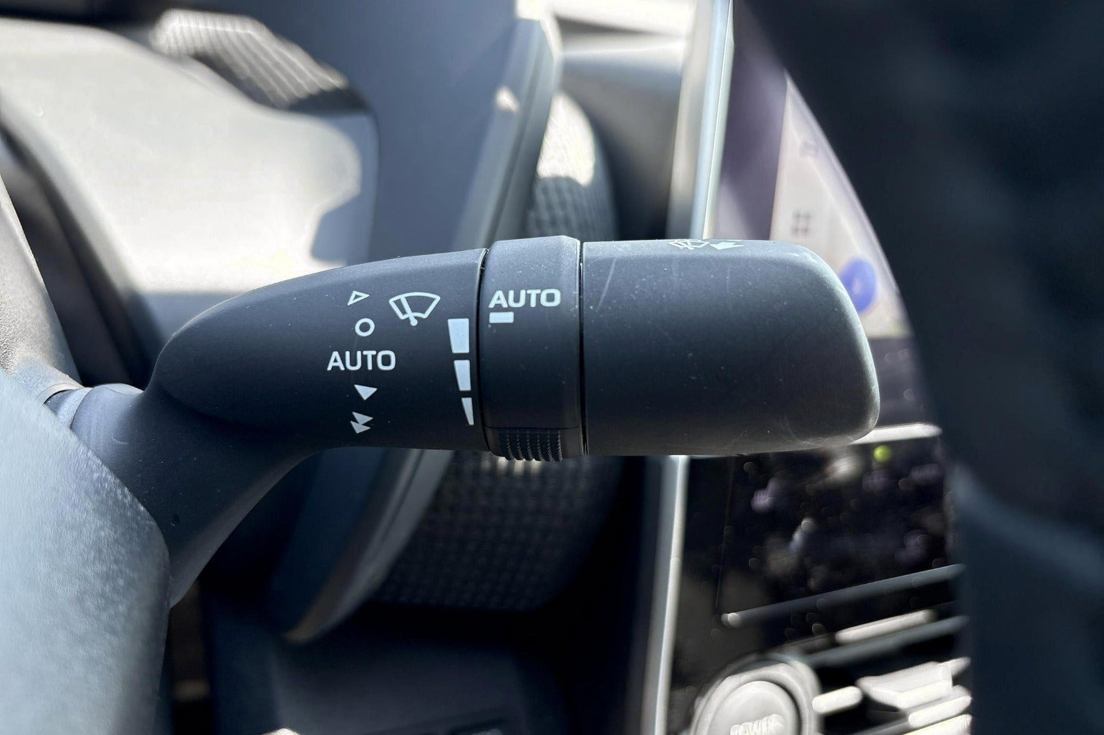 Sølv Subaru Solterra fra 2024