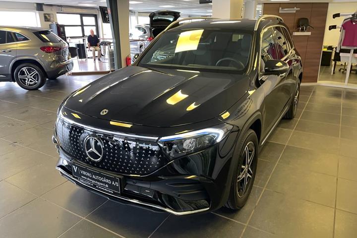 Sort Mercedes EQB250+ fra 2025