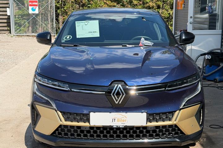 Blå Renault Megane E-Tech fra 2023