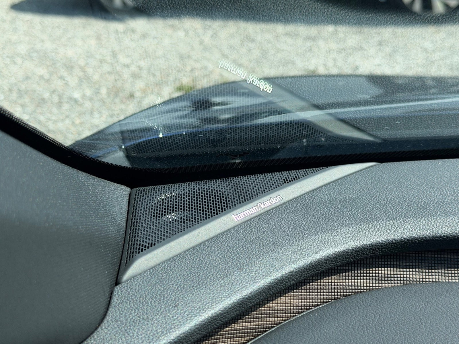 Blå Renault Megane E-Tech fra 2023