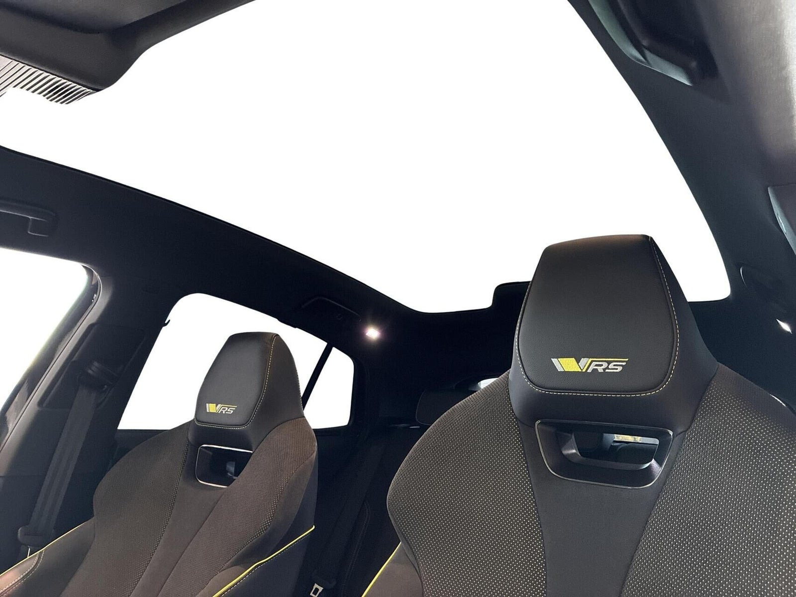 Sort Skoda Enyaq fra 2023