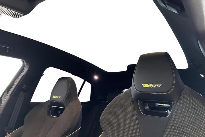 Sort Skoda Enyaq fra 2023