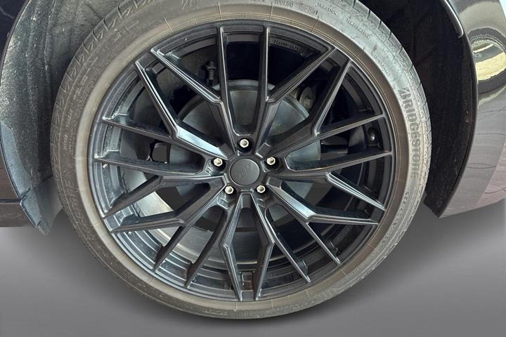 Sort Skoda Enyaq fra 2023