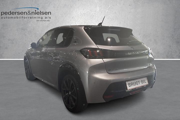 Sølv Peugeot e-208 fra 2023
