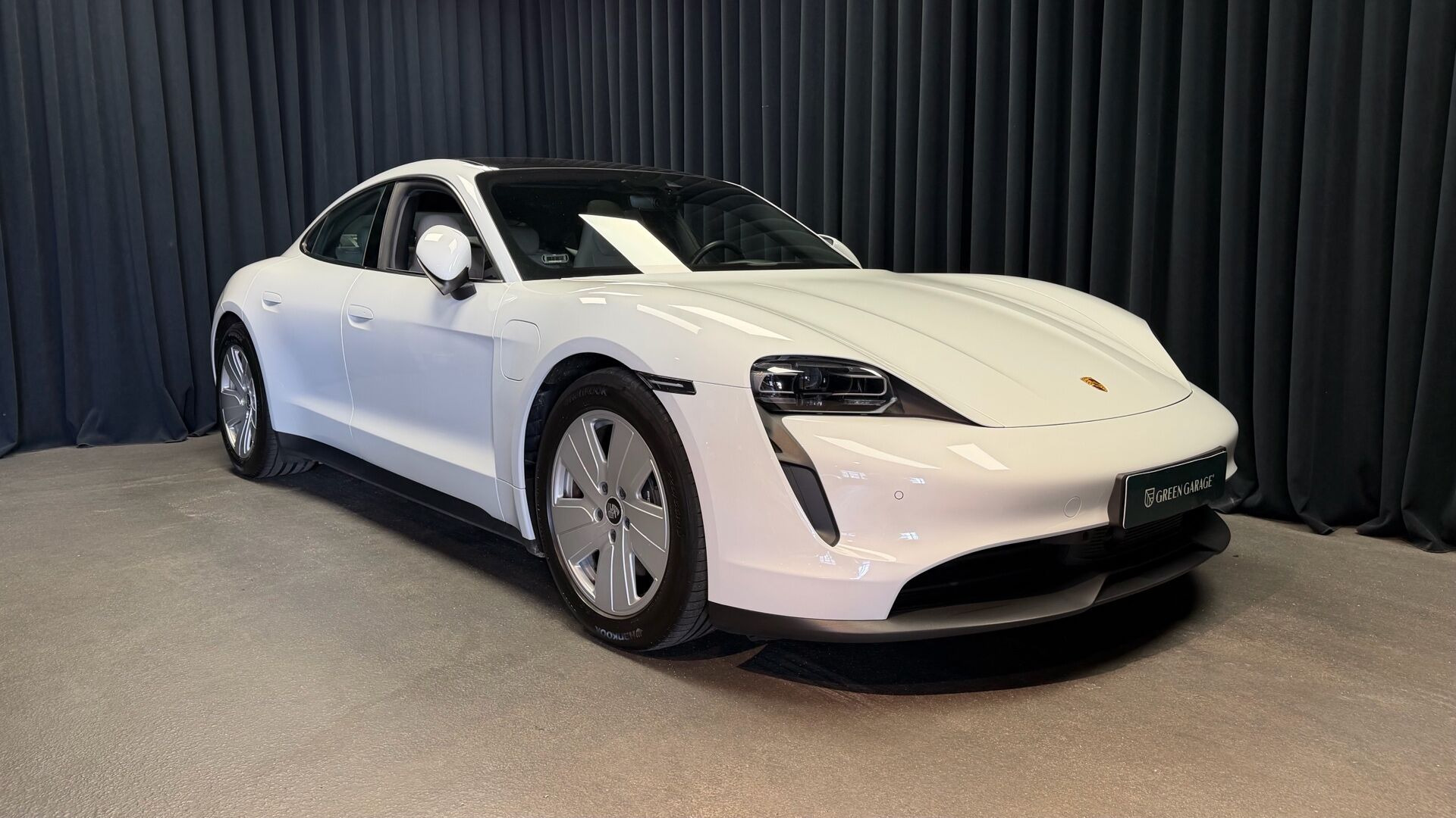 Porsche Taycan EL 408HK 4d Aut.