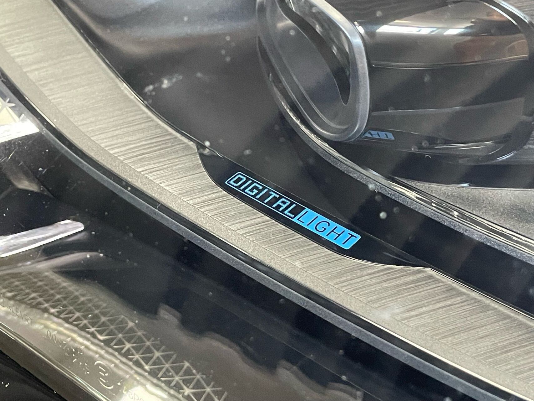 Sort Mercedes EQE 350 fra 2023