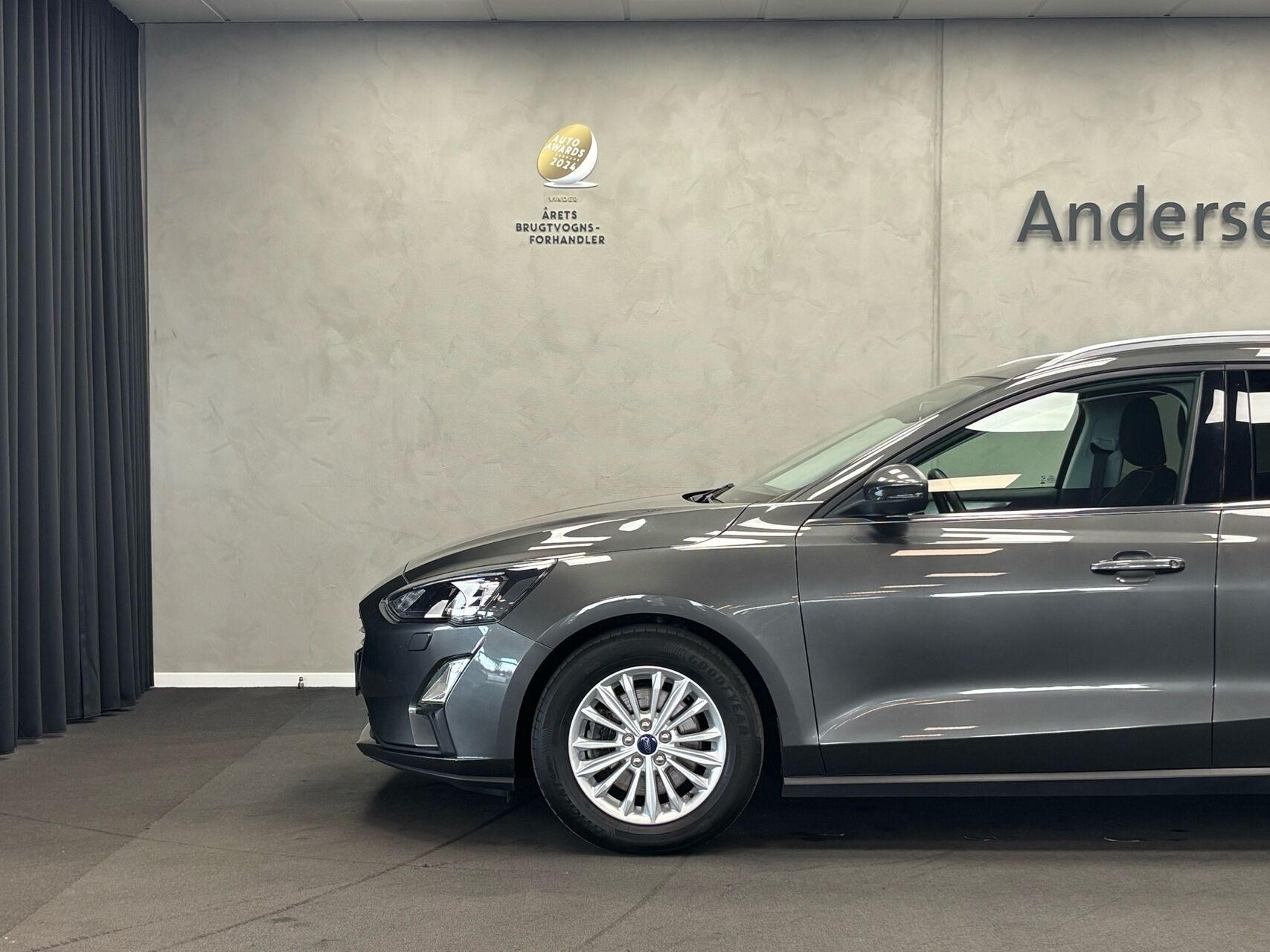 Grå Ford Focus fra 2021