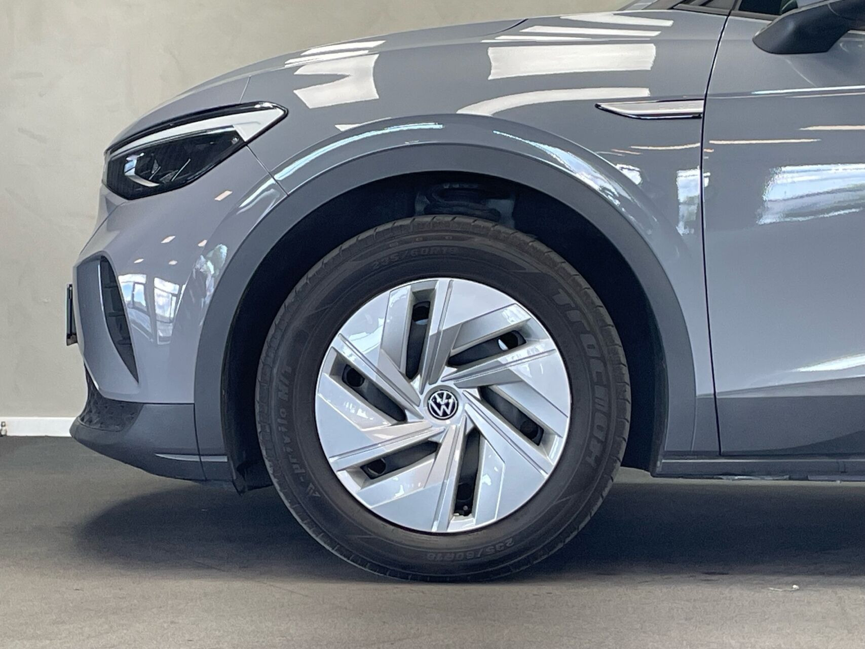 Grå VW ID.4 fra 2022