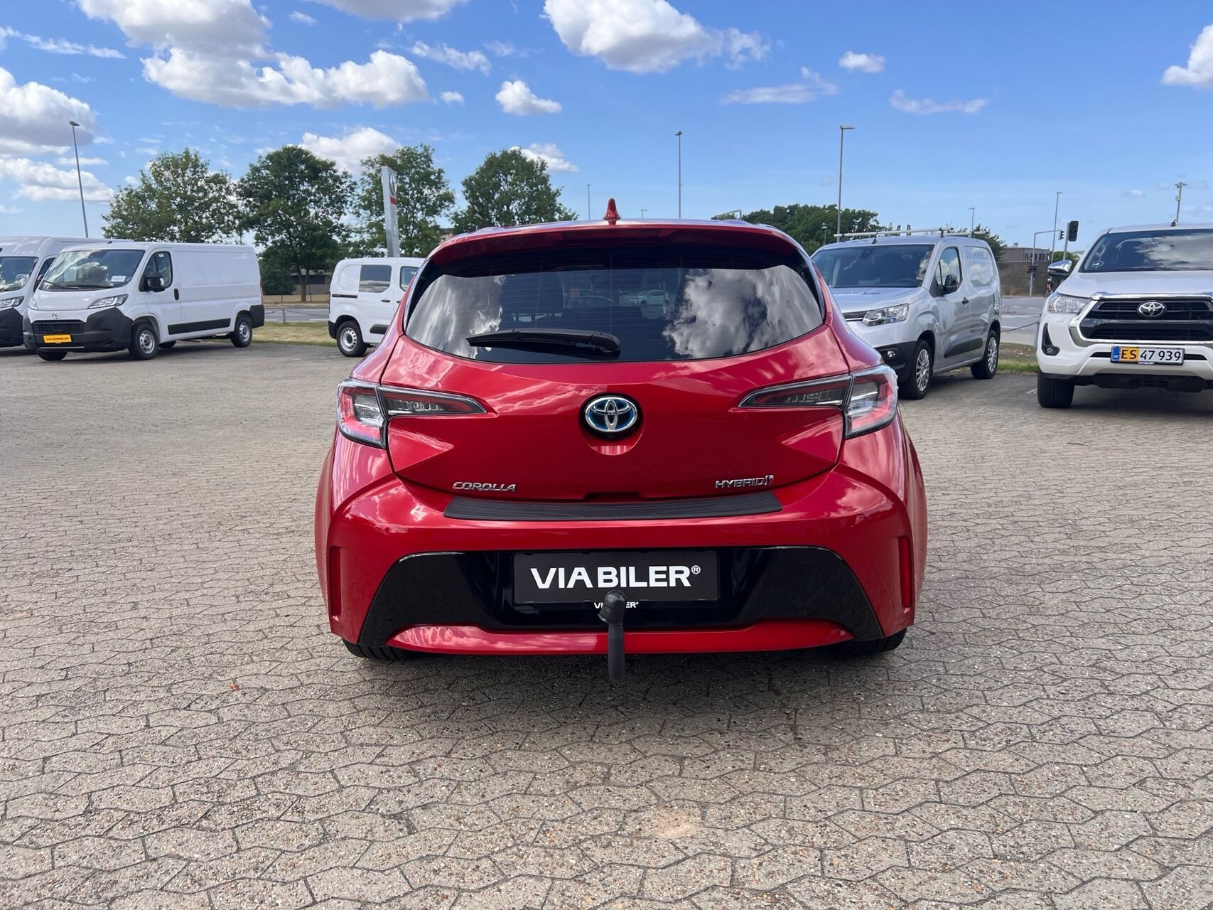Rød Toyota Corolla fra 2019