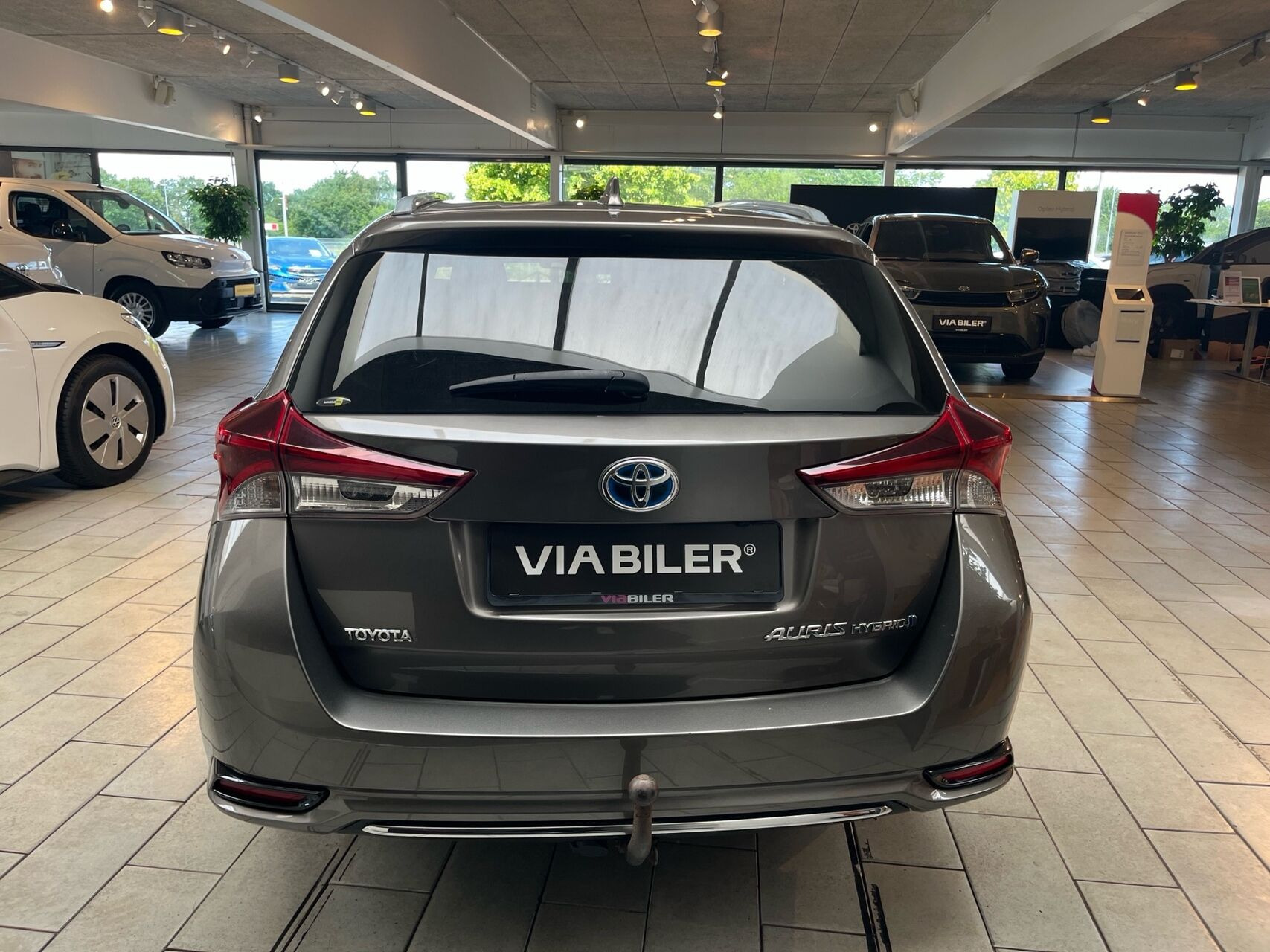 Bronze Toyota Auris fra 2016