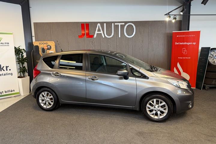 Sølv Nissan Note fra 2016
