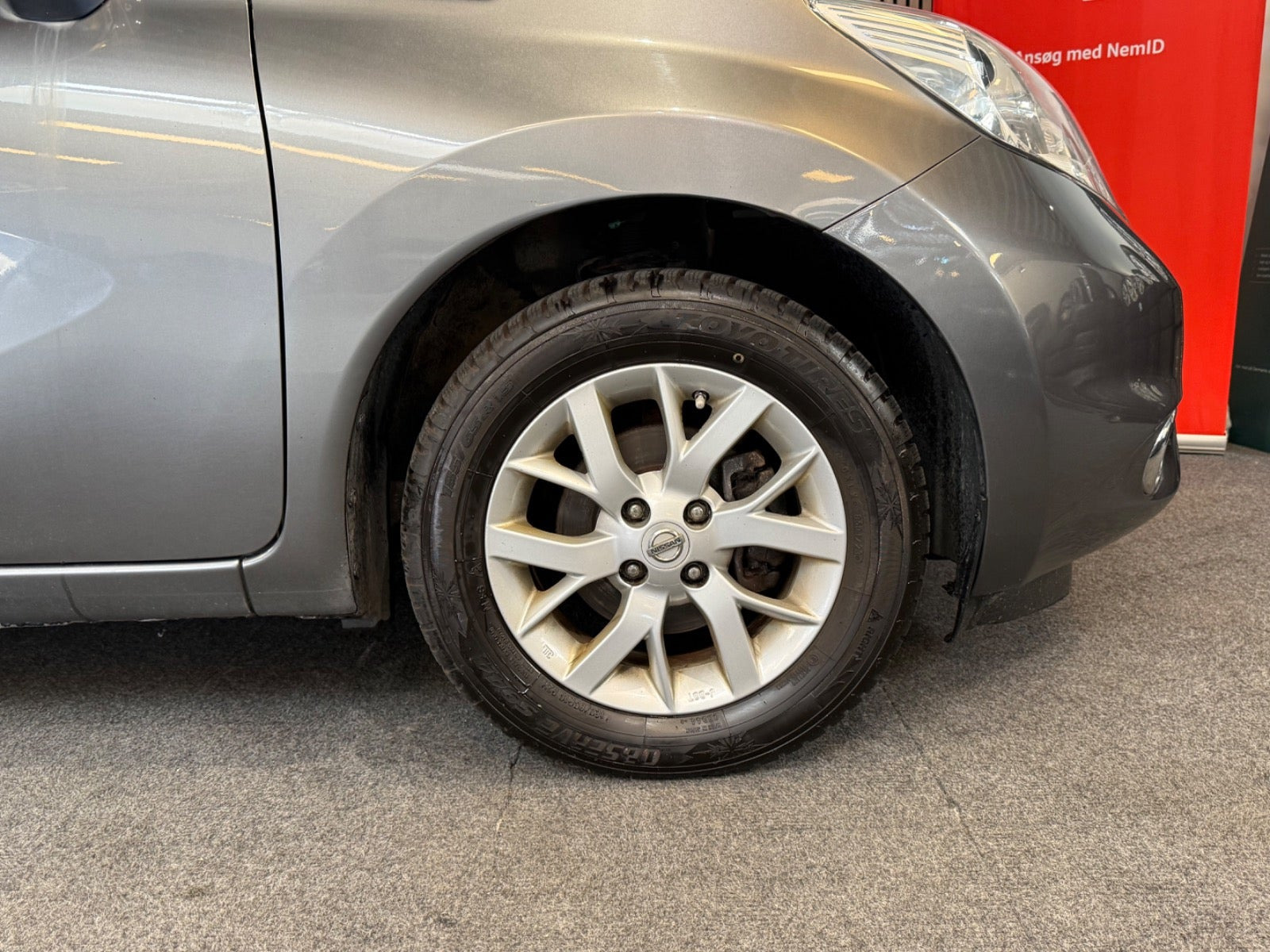 Sølv Nissan Note fra 2016