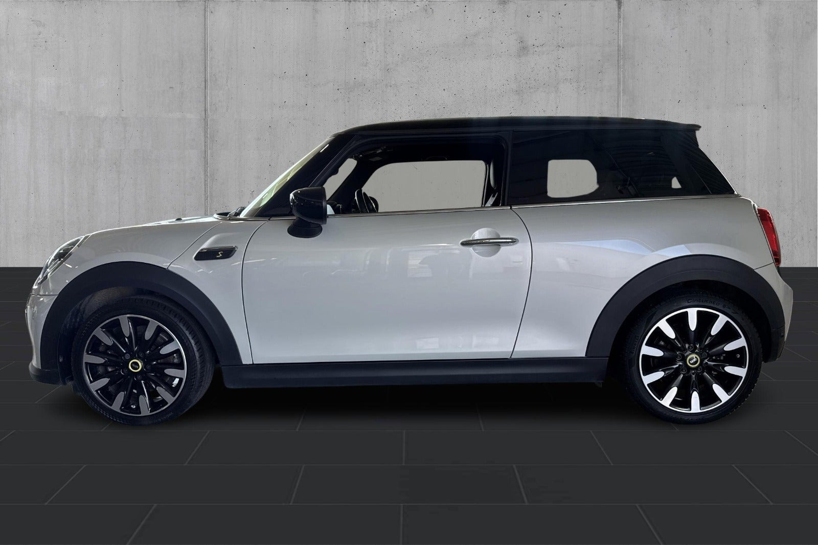 Hvid Mini Cooper SE fra 2022