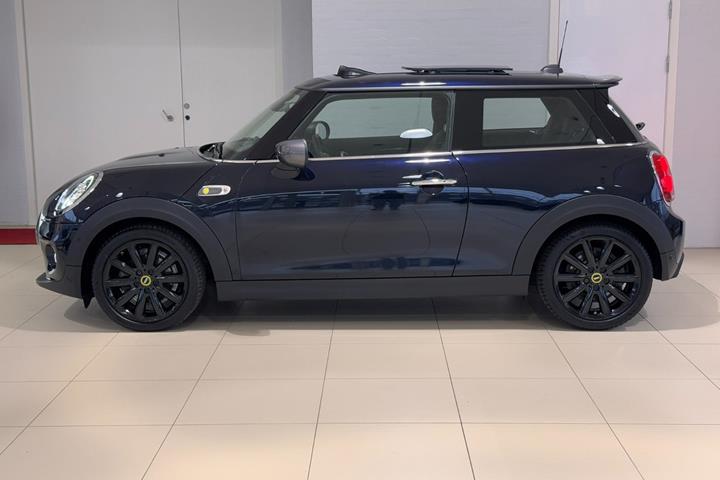 Sort Mini Cooper SE fra 2021