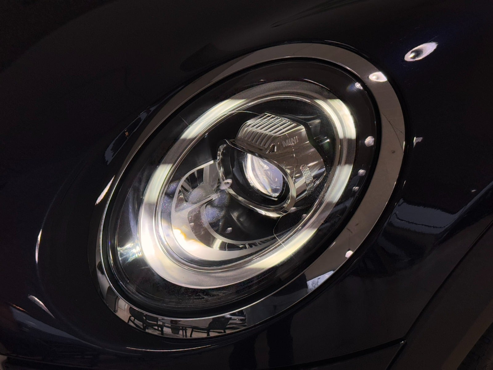 Sort Mini Cooper SE fra 2021