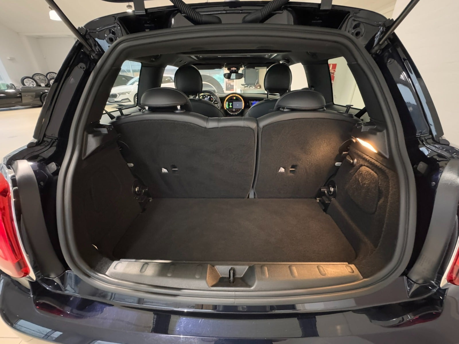 Sort Mini Cooper SE fra 2021