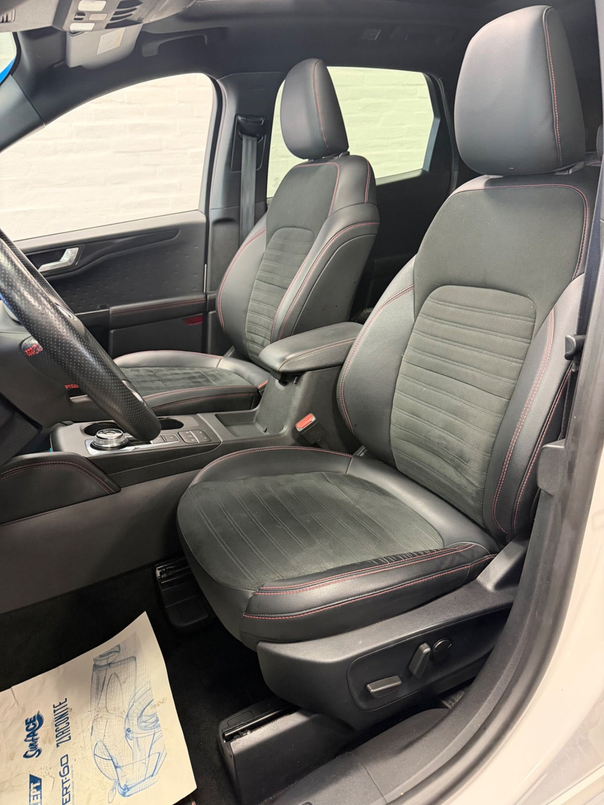 Hvid Ford Kuga fra 2022