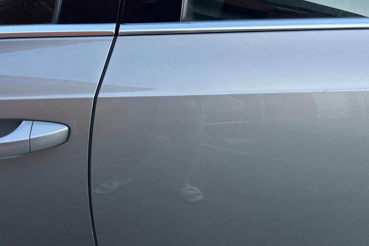 Beige Skoda Octavia fra 2017