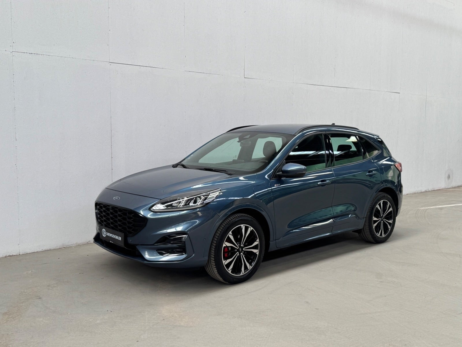 Blå Ford Kuga fra 2020