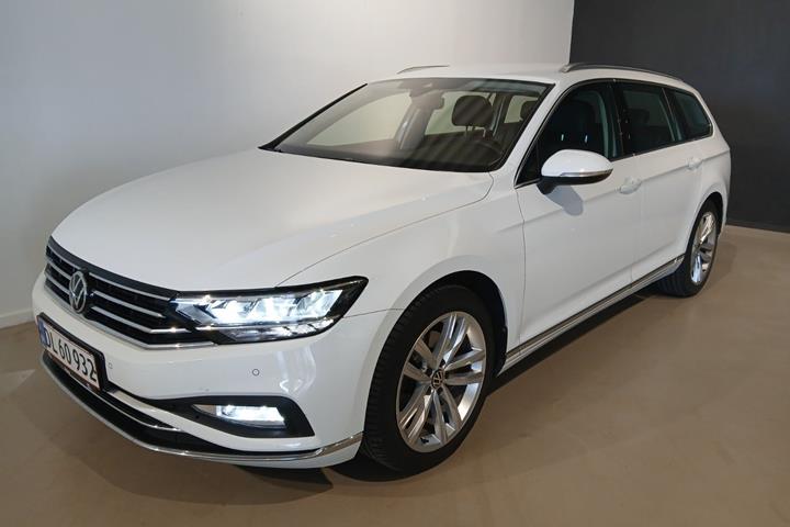 Hvid VW Passat fra 2021