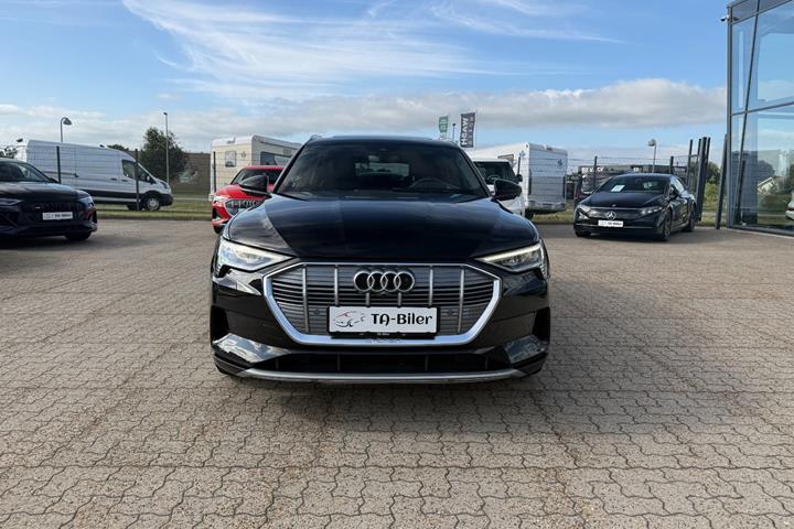 Sort Audi e-tron fra 2020
