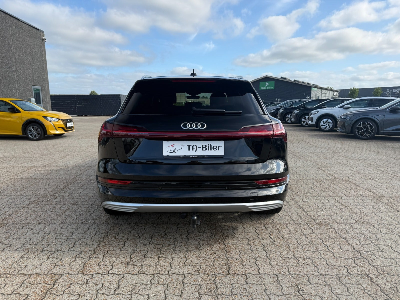 Sort Audi e-tron fra 2020