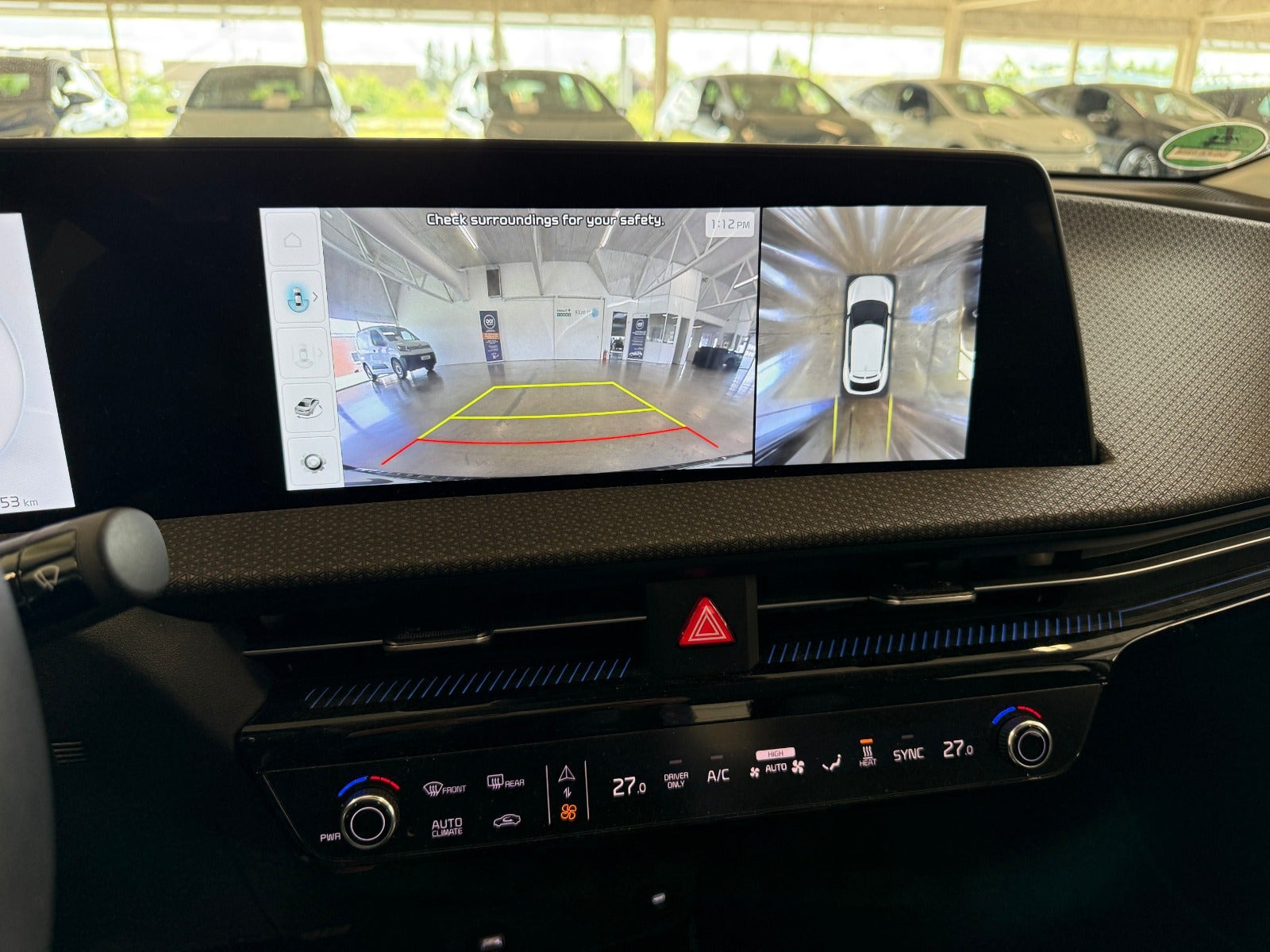 Beige Kia EV6 fra 2023