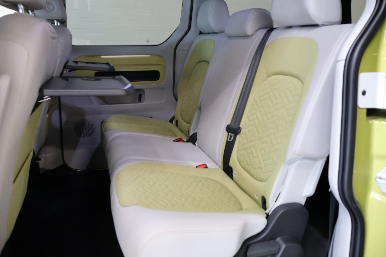 Gul VW ID.Buzz fra 2023