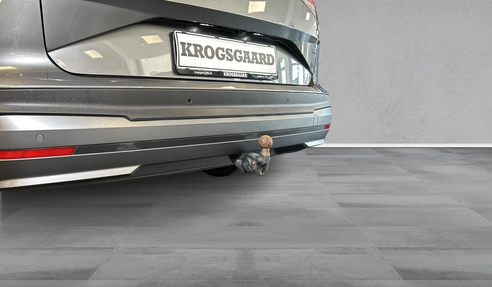 Grå Skoda Enyaq fra 2022