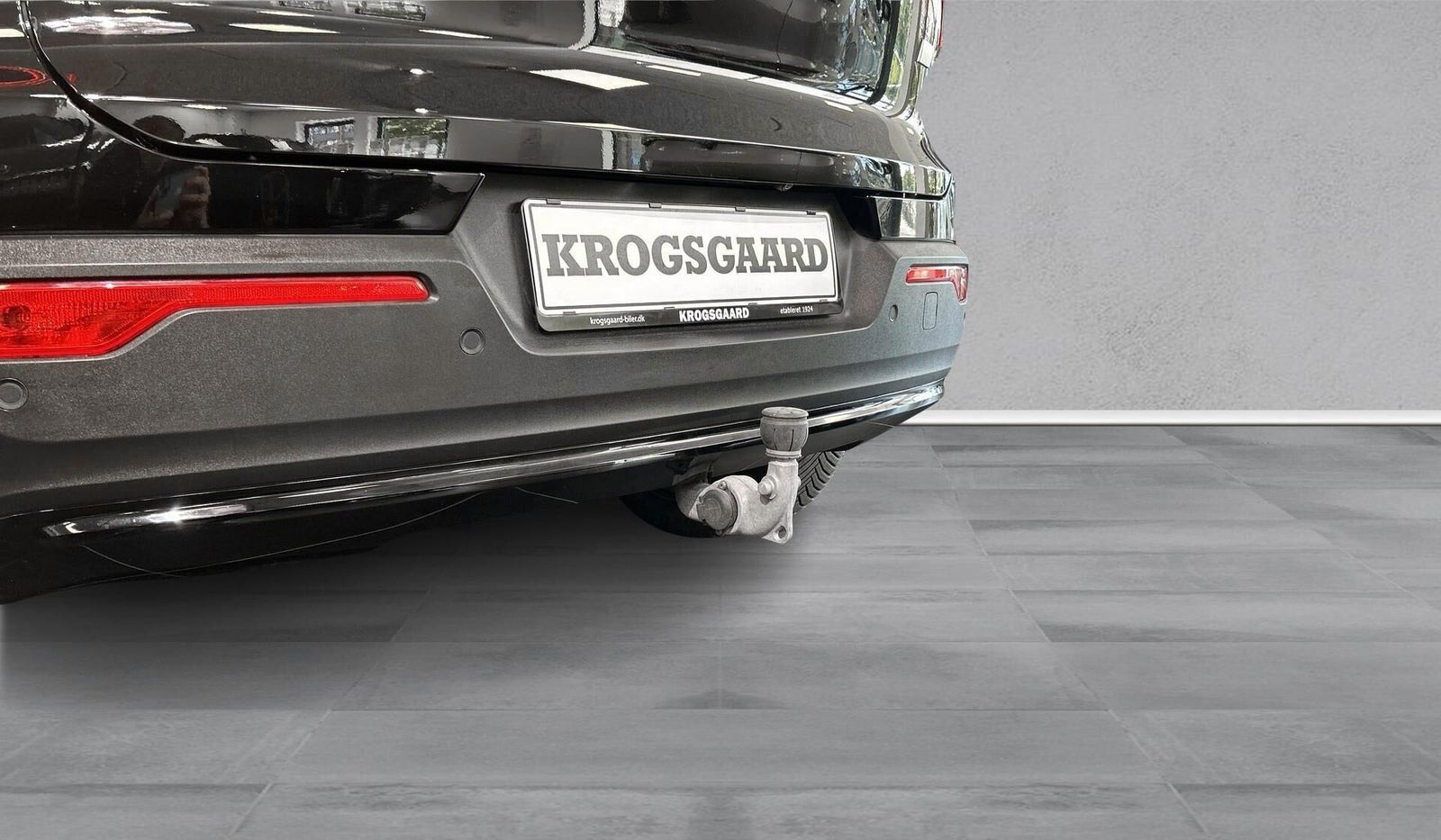 Sort Volvo XC40 fra 2023