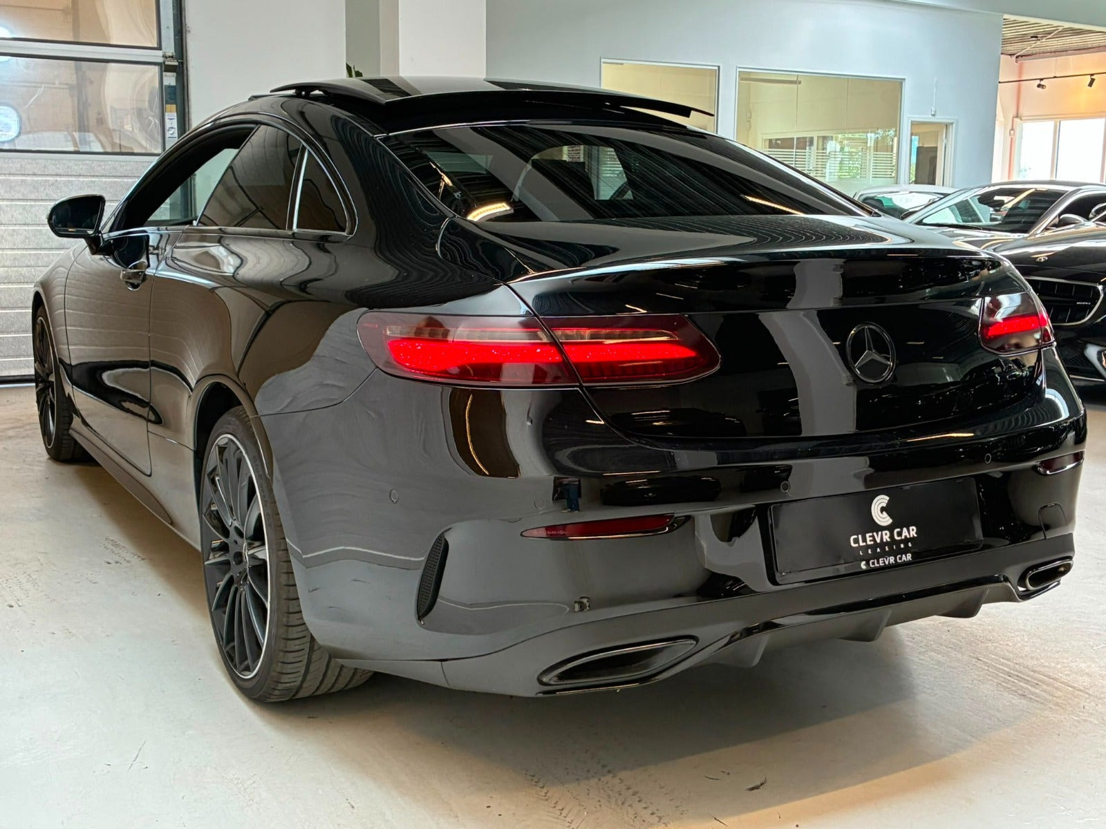 Sort Mercedes E400 fra 2018