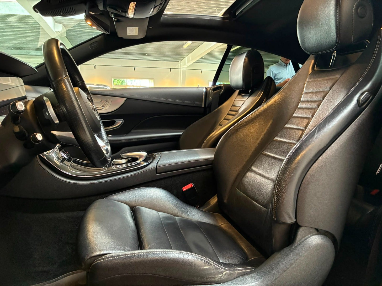 Sort Mercedes E400 fra 2018