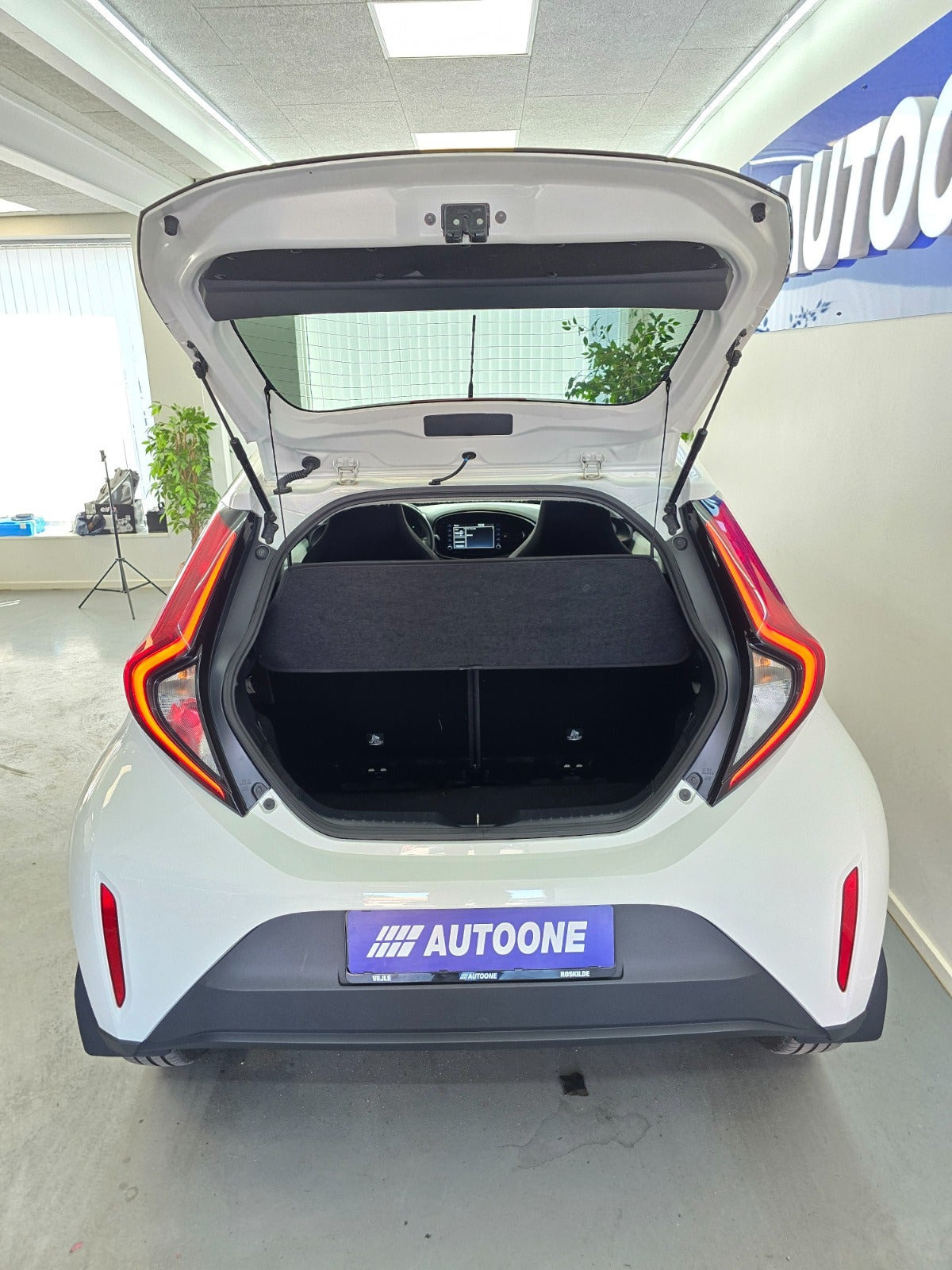Hvid Toyota Aygo X fra 2023