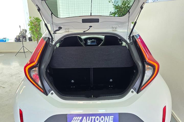 Hvid Toyota Aygo X fra 2023