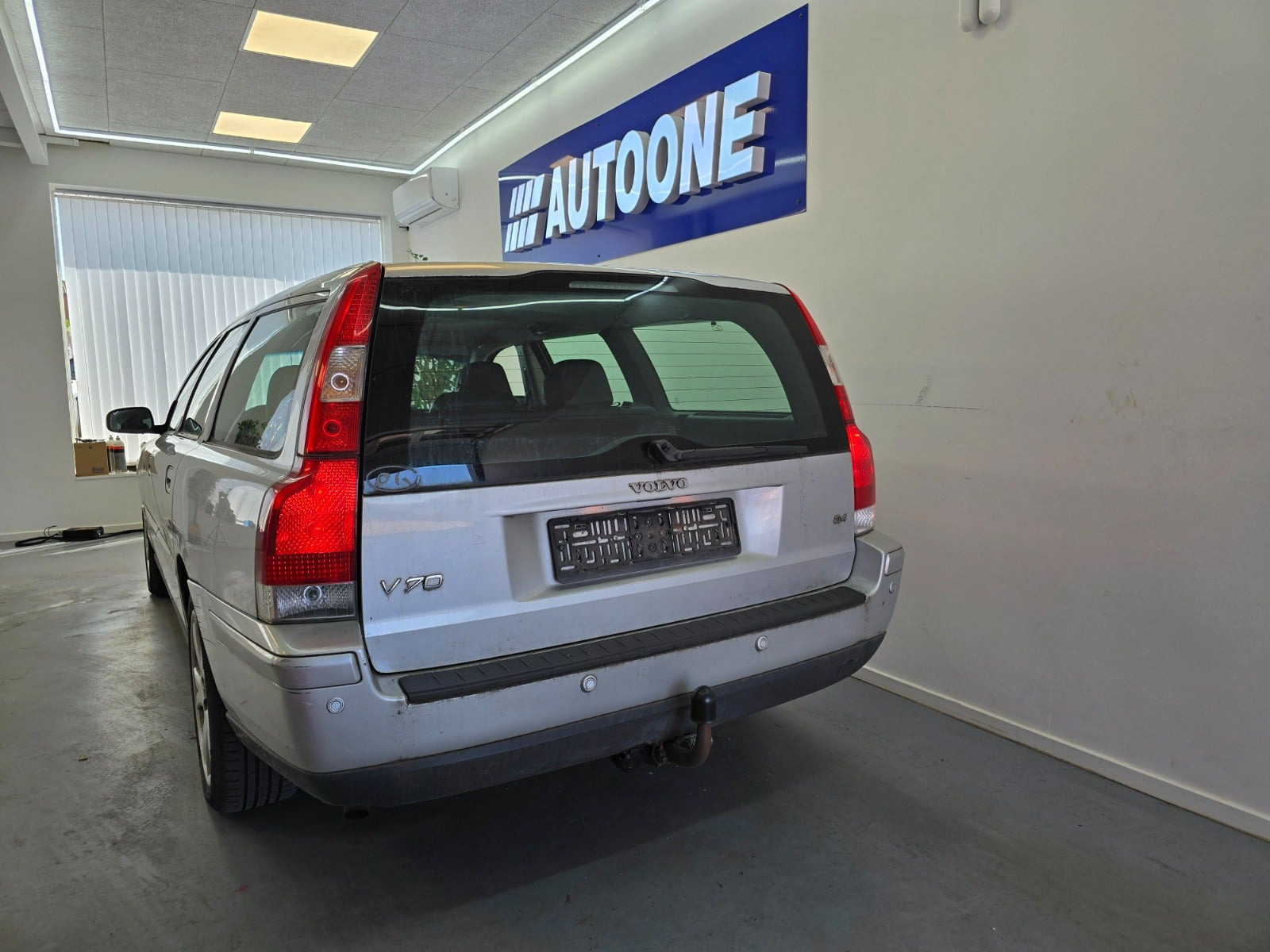 Sølv Volvo V70 fra 2006