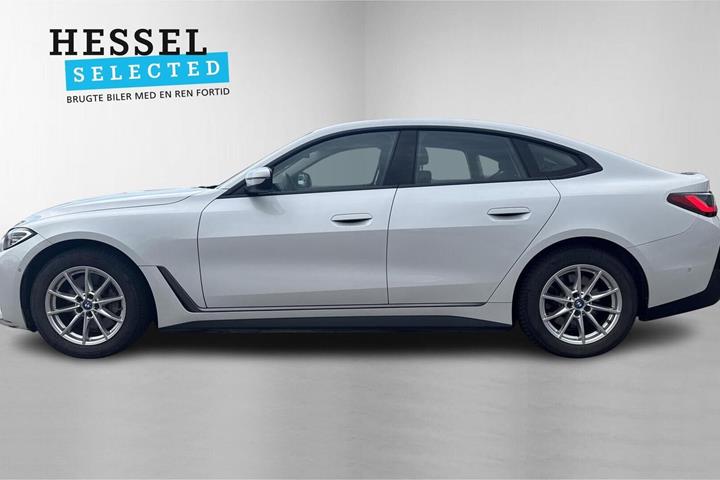 Hvid BMW i4 fra 2023