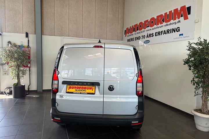 Sølv VW Caddy fra 2022