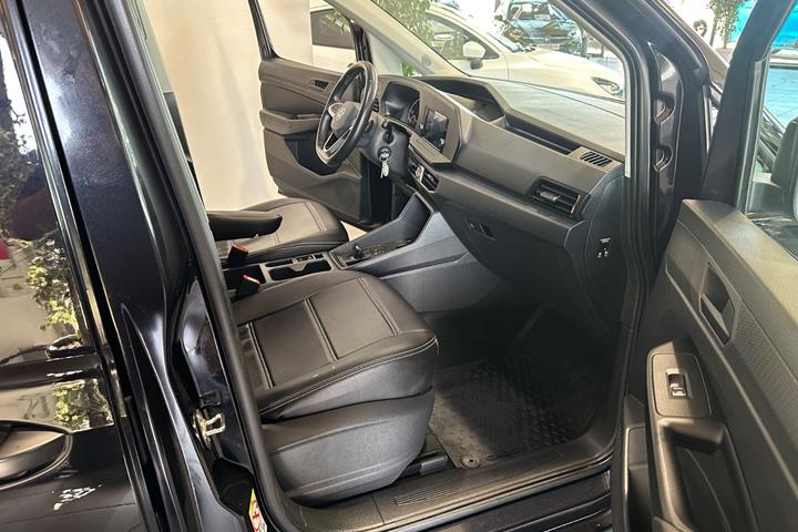 Sort VW Caddy fra 2024