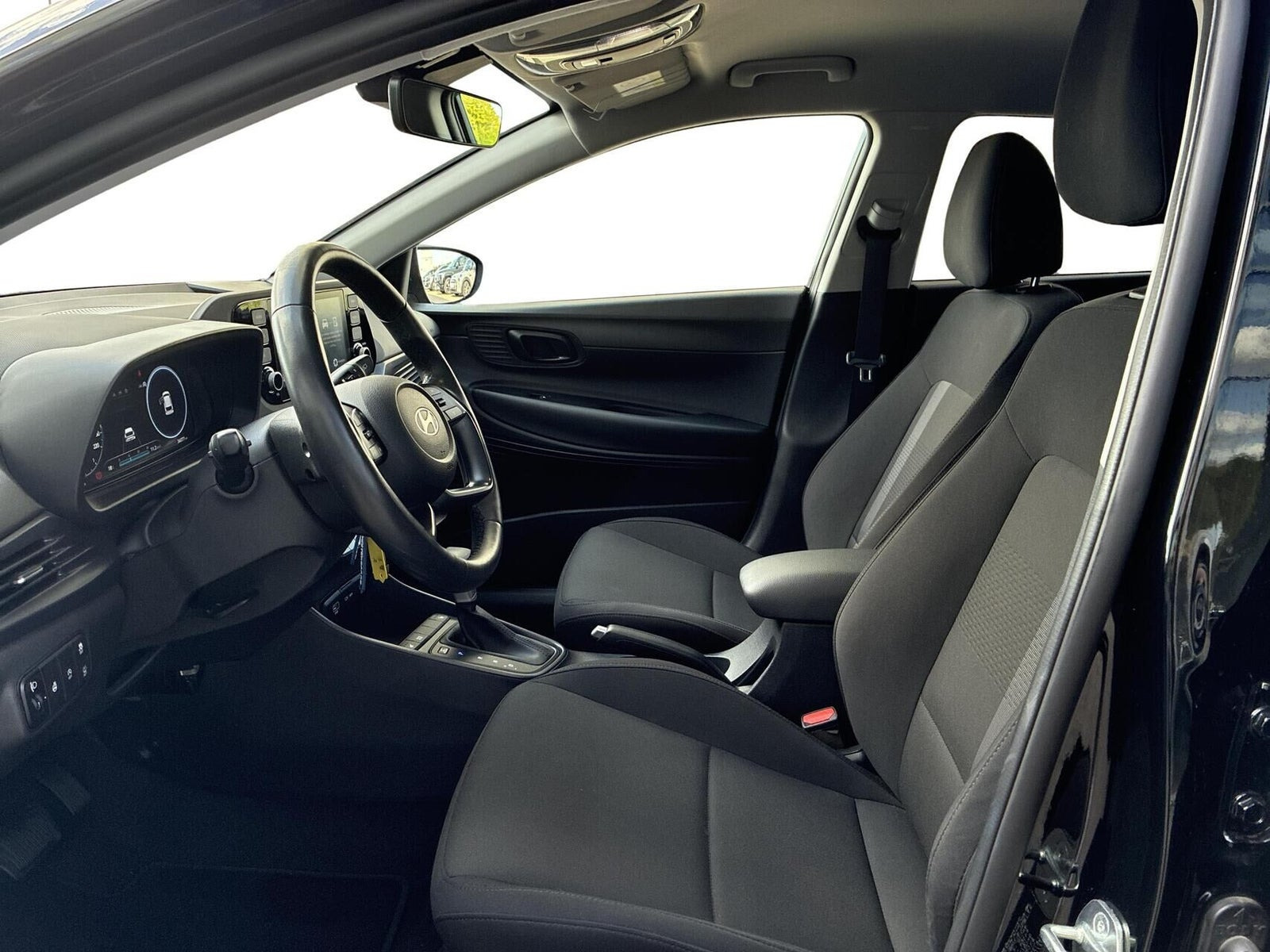 Sort Hyundai i20 fra 2024