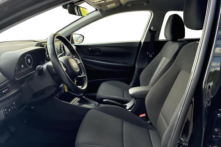 Sort Hyundai i20 fra 2024