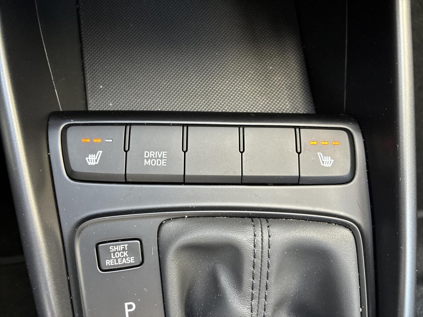 Sort Hyundai i20 fra 2024