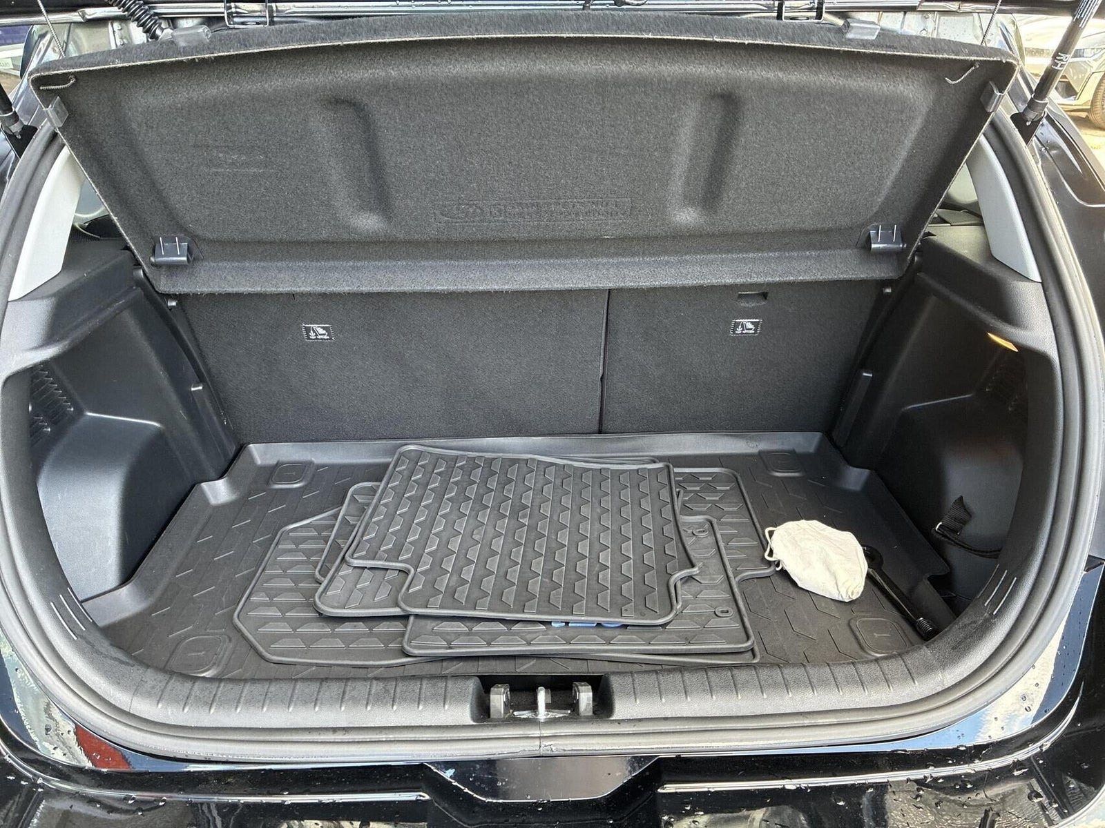 Sort Hyundai i20 fra 2024