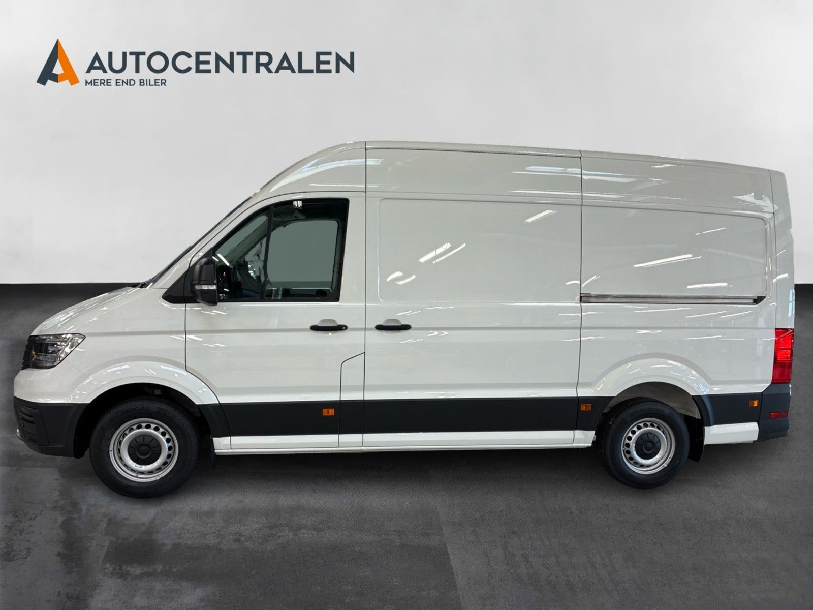 Hvid VW Crafter 35 fra 2026