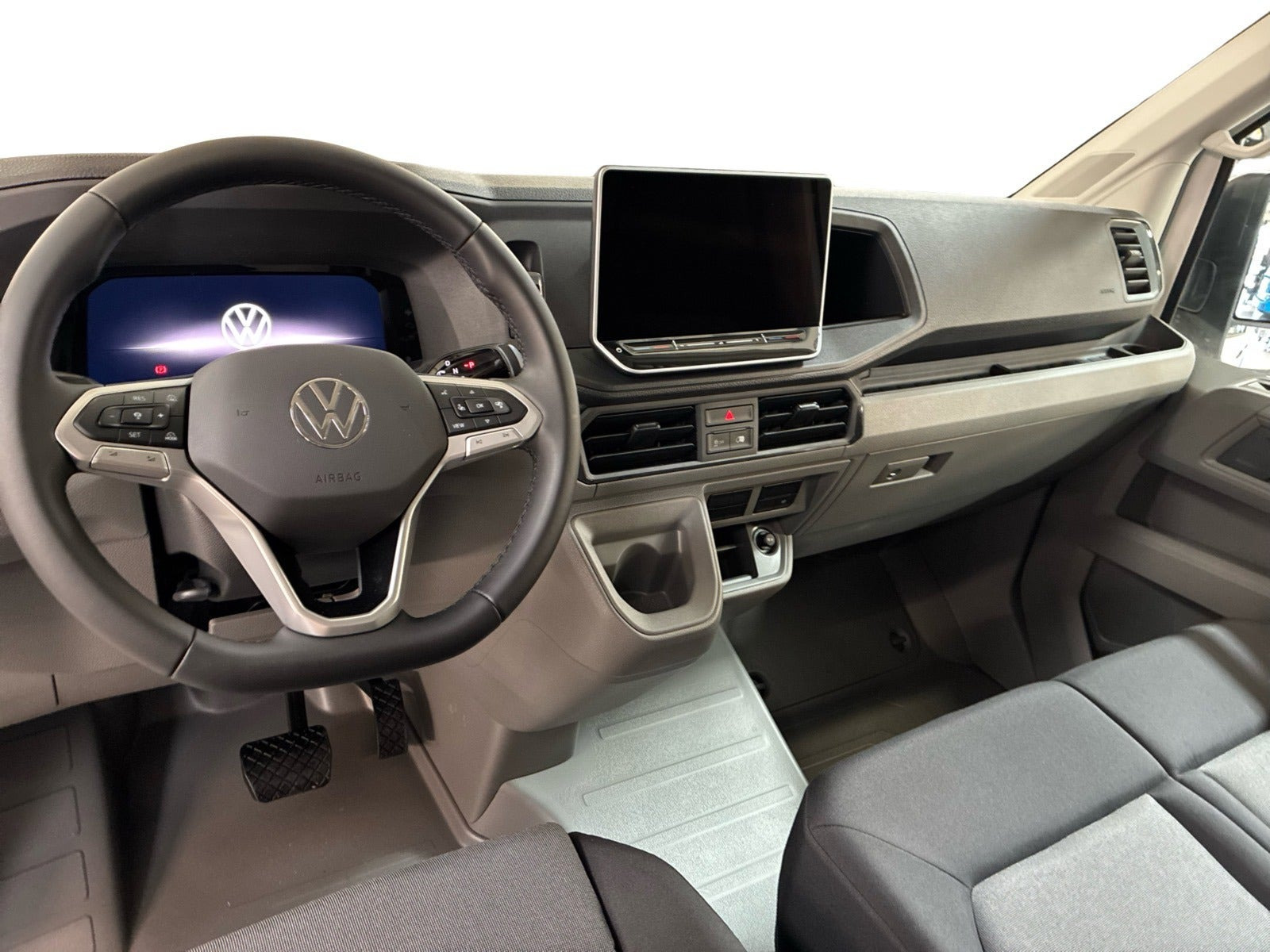 Hvid VW Crafter 35 fra 2026