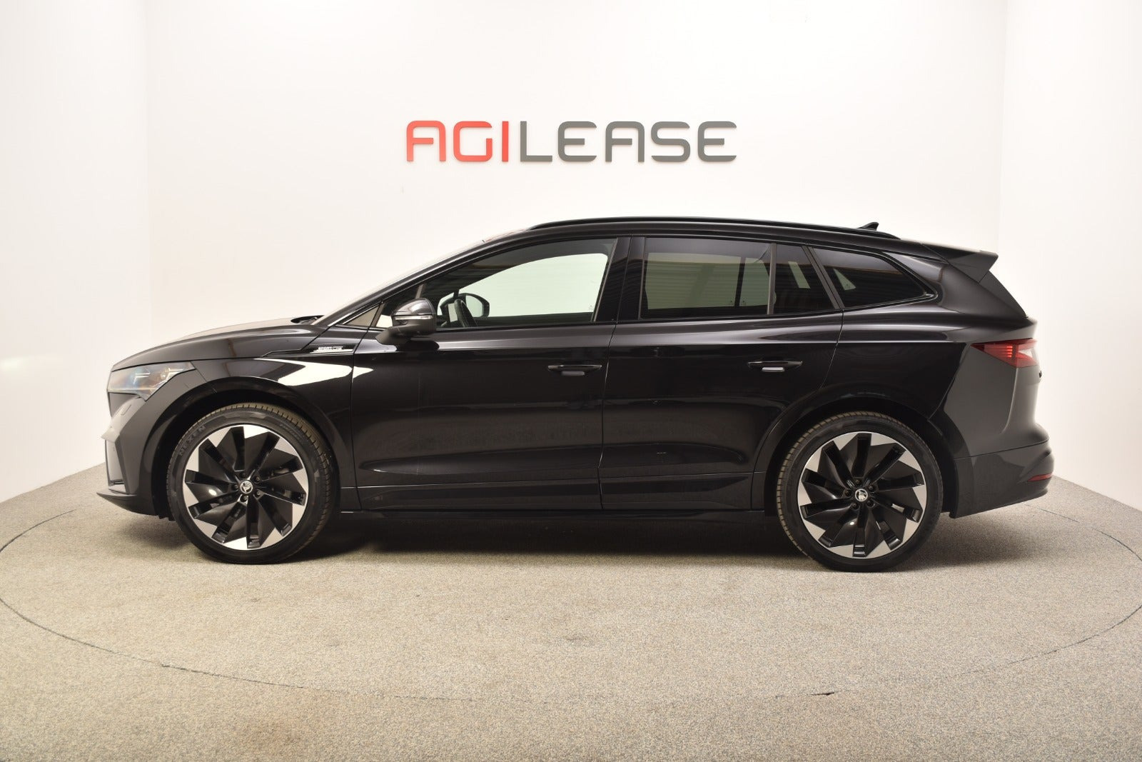 Sort Skoda Enyaq fra 2021