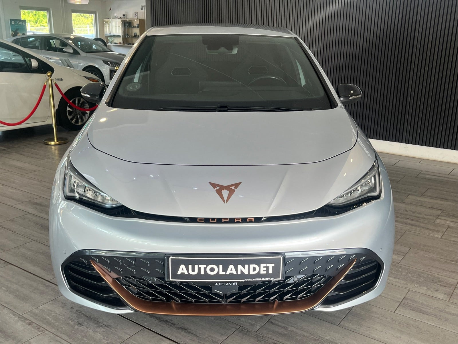 Sølv Cupra Born fra 2023